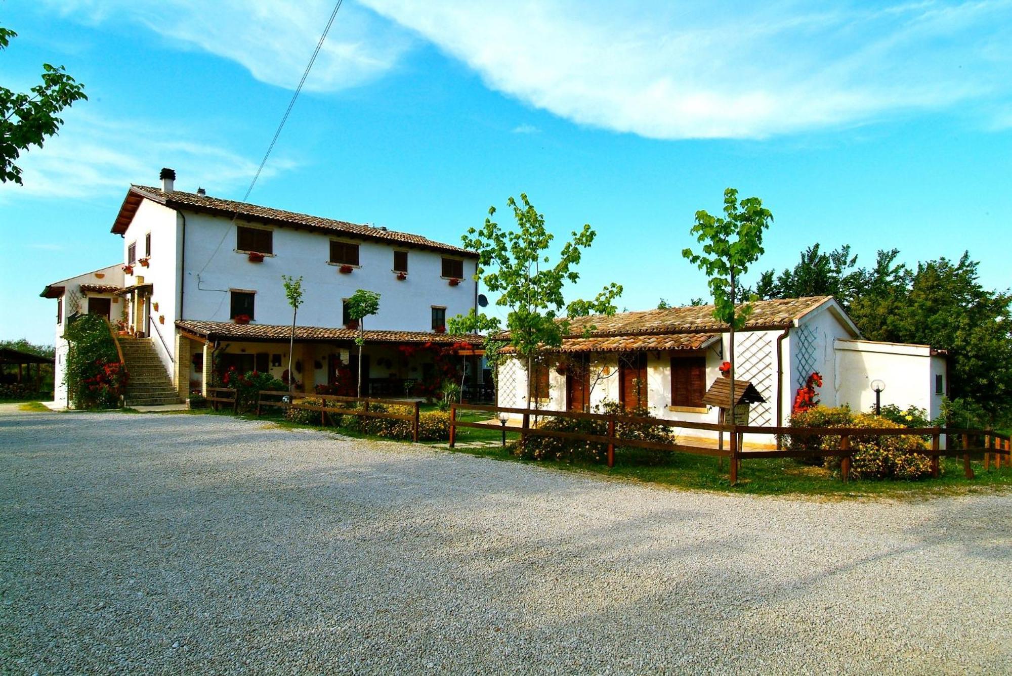Agriturismo Il Portico Penne Exterior photo